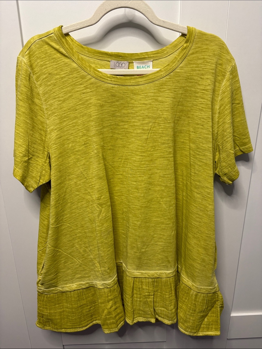 LOGO by Lori Goldstein Short Sleeve Ruffle-Hem Top with pockets - Picture 2 of 7